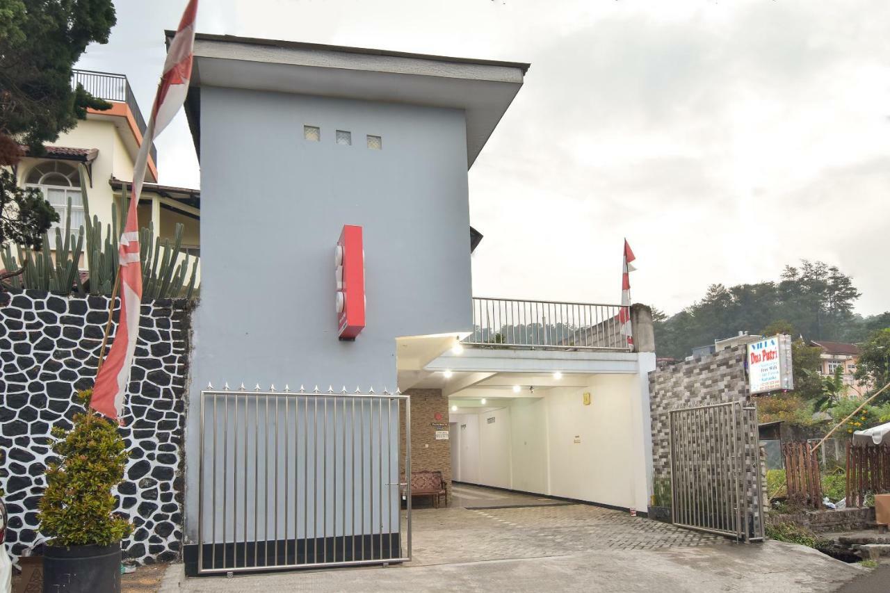 Dua Putri Villa Pasuruan Exterior photo